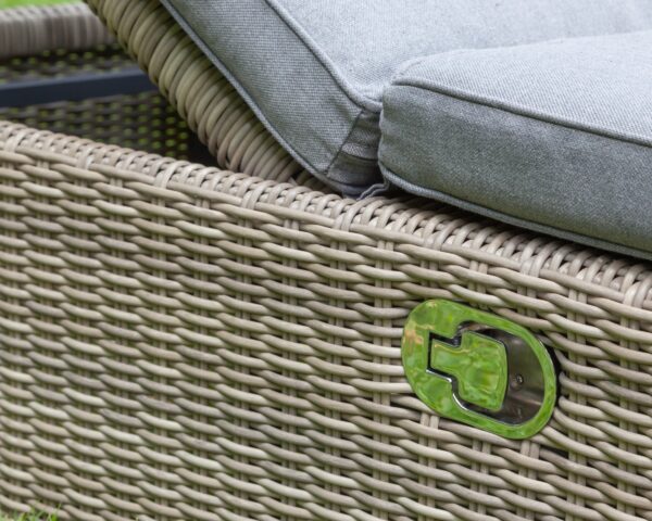 Wentworth Rattan Deluxe Sunlounger - Image 5