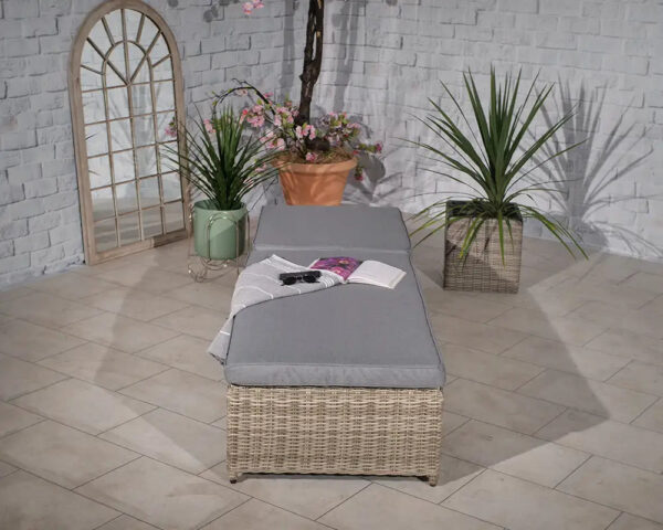 Wentworth Rattan Deluxe Sunlounger - Image 7
